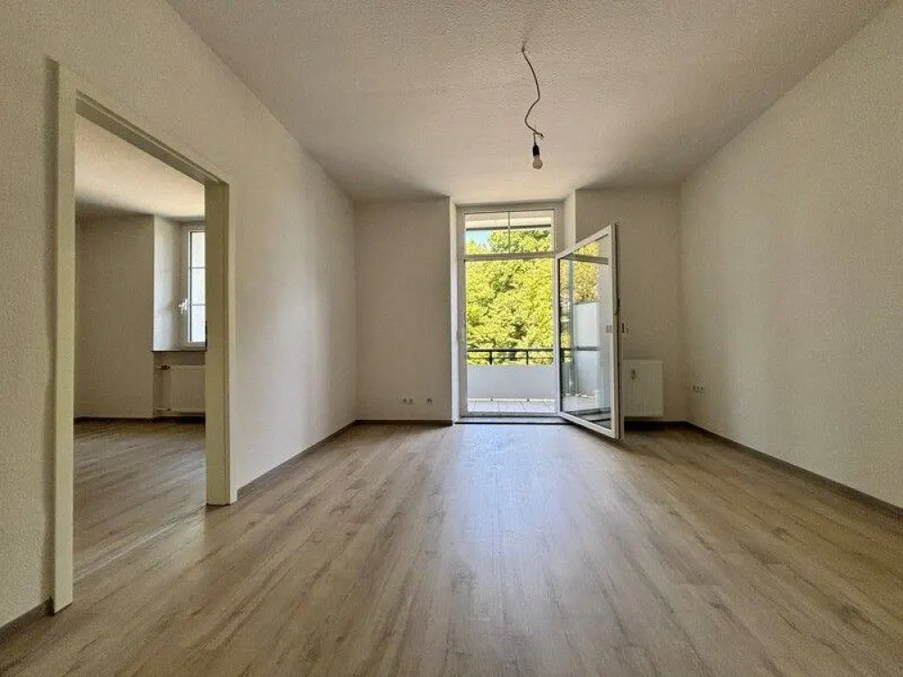 TOP renovierte 2-Zimmer Wohnung am Waldrand