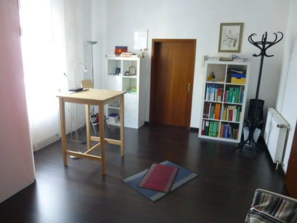 2 Zimmer-Wohnung, ca. 43m², EG, ruhig, Nähe Hbf