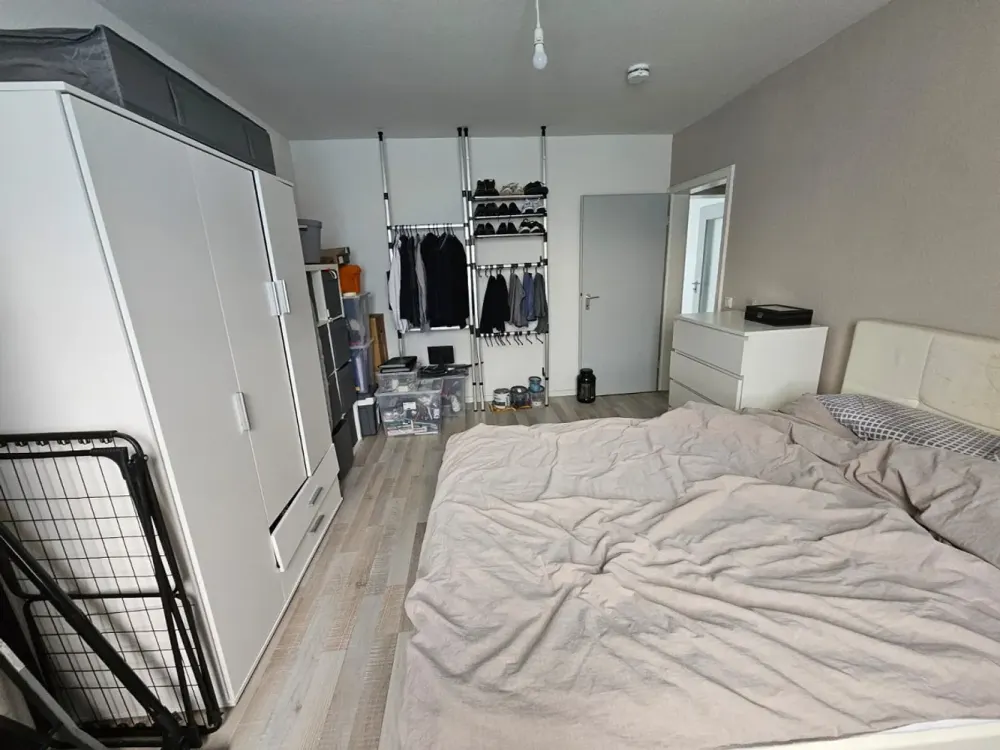 Ideal für Singles! Helle gemütliche 2-Zi.-Wohnung im 1. OG zu vermieten