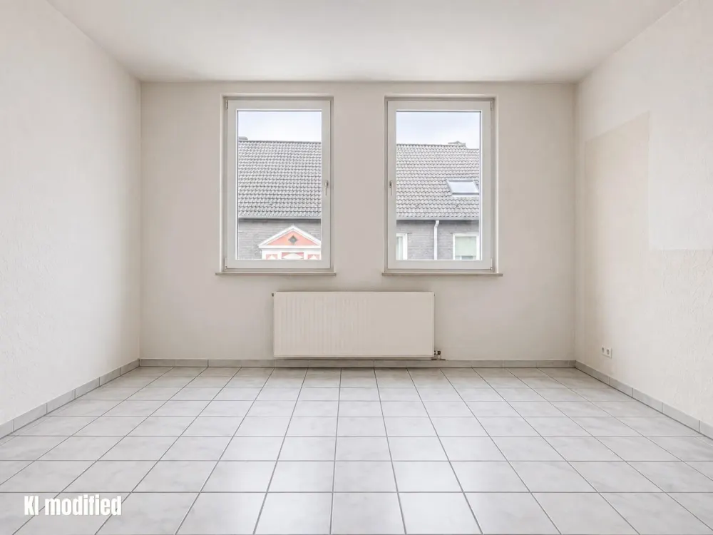 Renovierte 2-Zi.-Whg. mit großer Küche und Balkon