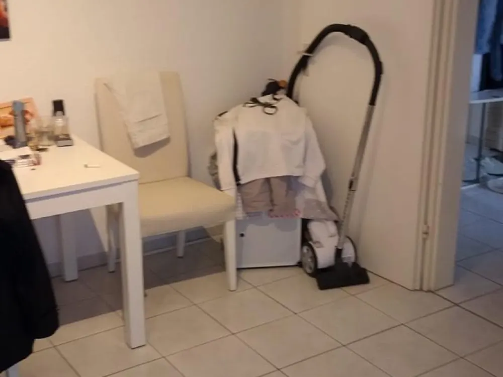 Wohnung 1Zimmer Küche Diele Bad mit Dusche