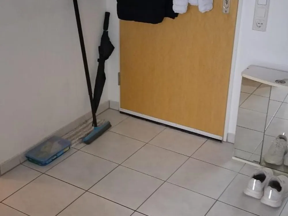 Wohnung 1Zimmer Küche Diele Bad mit Dusche