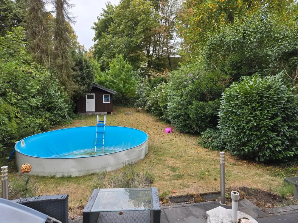 2-Zimmer-Wohnung mit Kaminofen und Garten