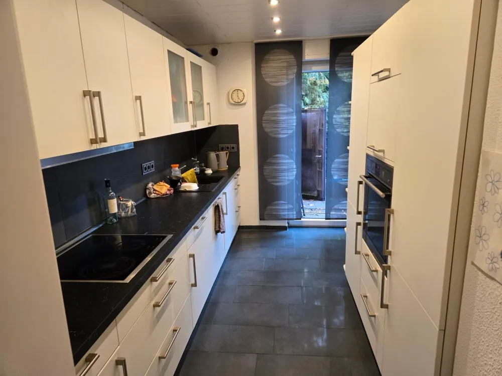 2-Zimmer-Wohnung mit Kaminofen und Garten