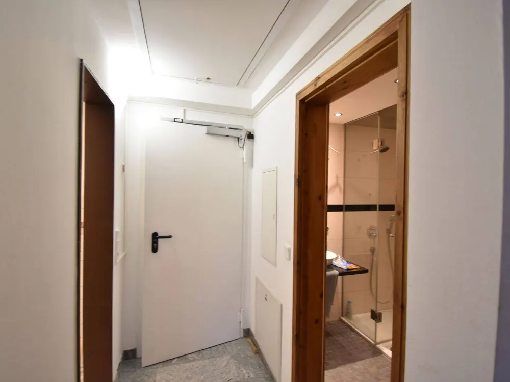 Mitten in D-Altstadt! Modernes Apartment mit Balkon