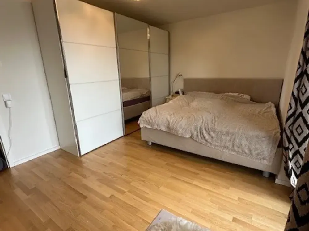 Living by the Water in an Extravagant Location - Sunny 4-Room Apartment