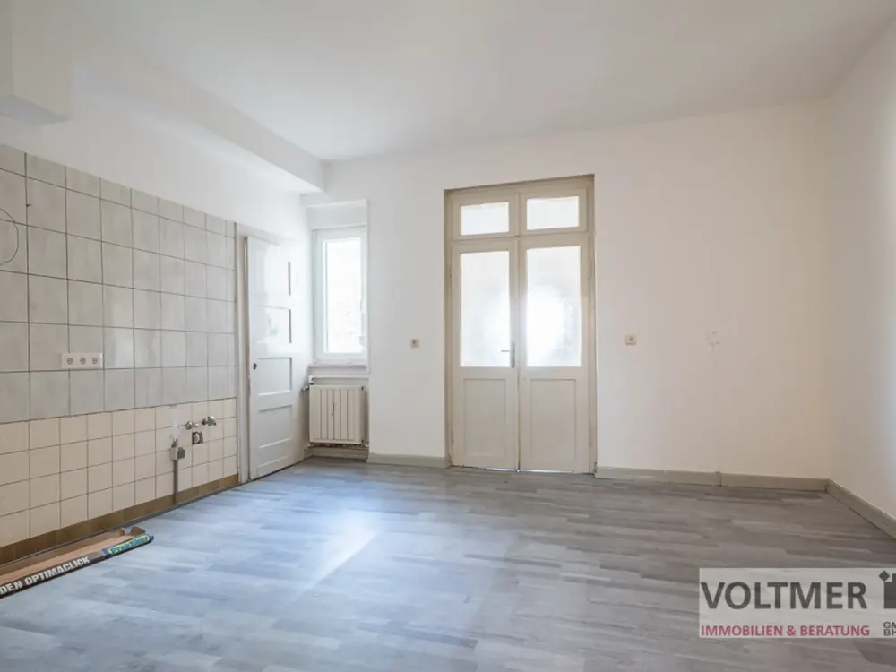 OLD BUILDING CHARM - spacious 4-room apartment with balcony in Spiesen-Elversberg!