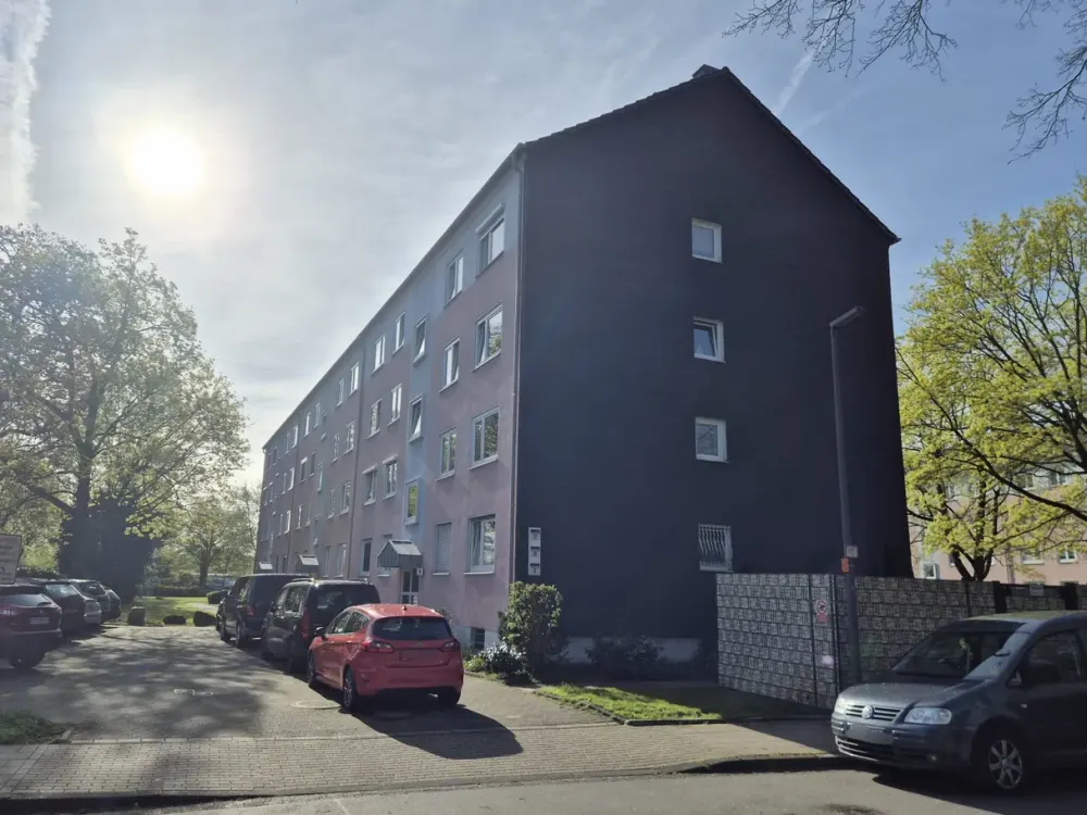 Helle 3-Zimmer-Wohnung mit Balkon in Leverkusen-Rheindorf