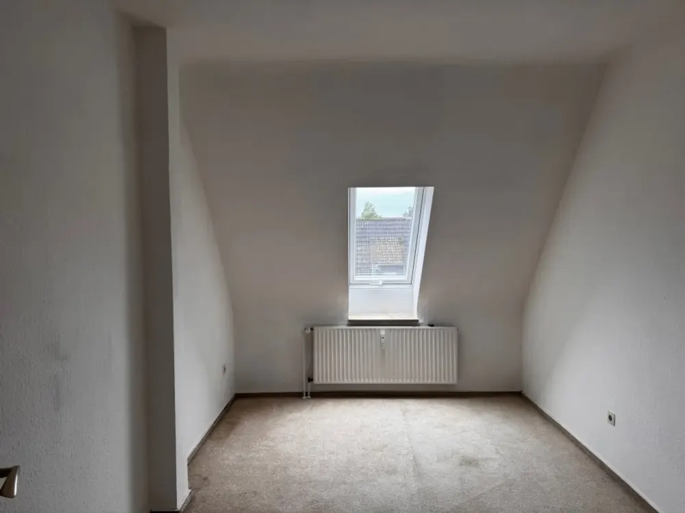 Schöne 2 Zimmer DG Wohnung in Henstedt-Ulzburg