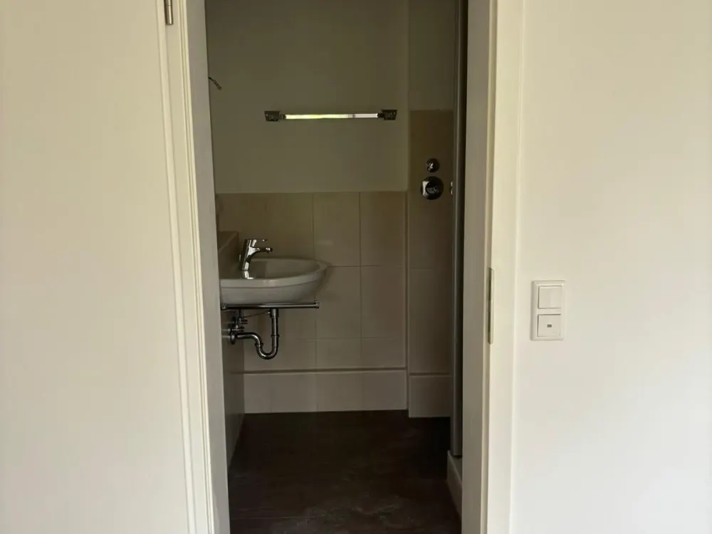 Suche Nachmieter für Helle 1- Zimmer - Wohnung