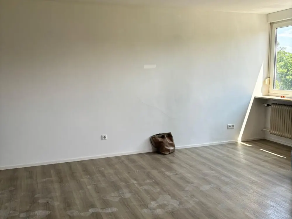 Suche Nachmieter für Helle 1- Zimmer - Wohnung