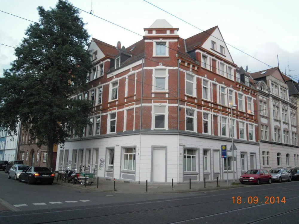 2nd Floor Apartment 3-Room in Hannover-Limmer Unlimited Lease