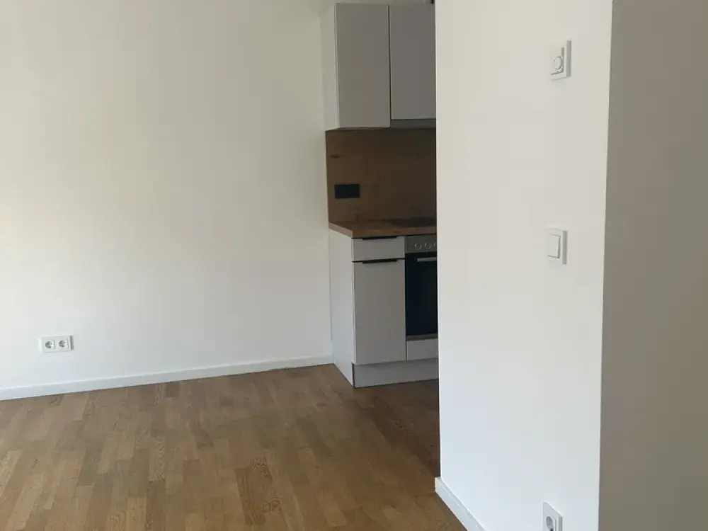 Exklusive 3-Zimmer-Wohnung mit gehobener Innenausstattung & Balkon in Berlin Friedrichshain!