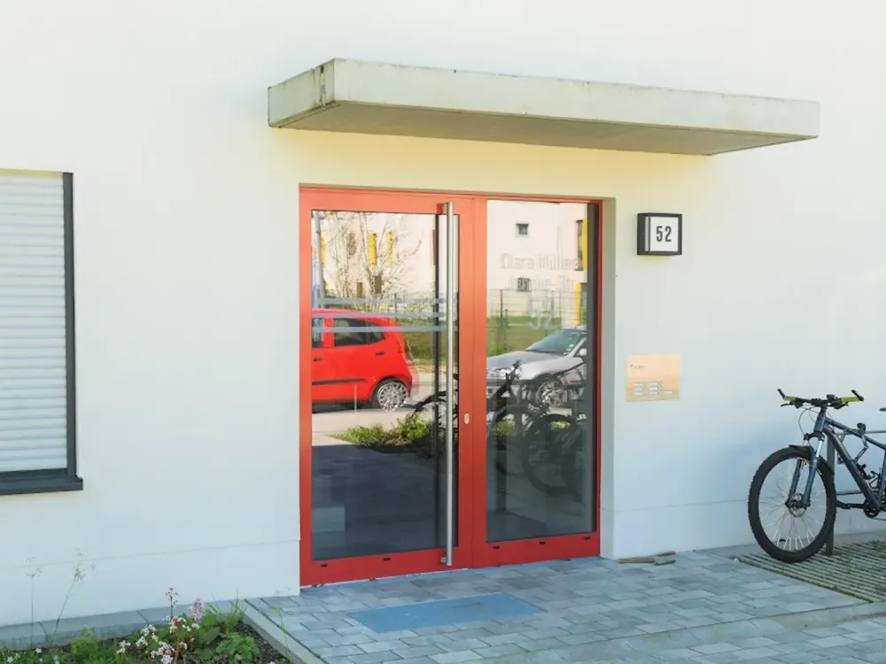 Zweitbezug im Neubau - 4 Zimmerwohnung mit großer Terrasse