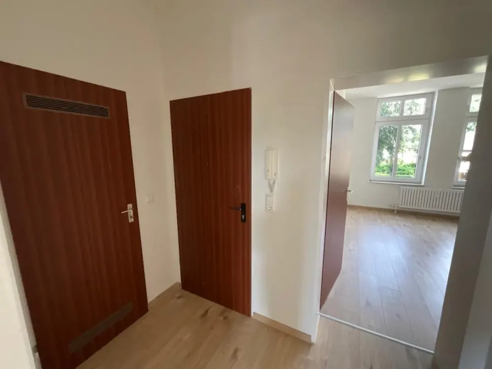 Den Sommer auf dem Balkon genießen; 2-Raum Wohnung ; RE-Süd