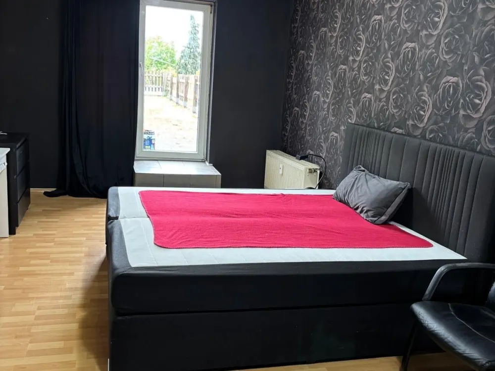 1- Zimmer / 1-Zi Wohnung vollmöbliert in Düsseldorf-Heerdt