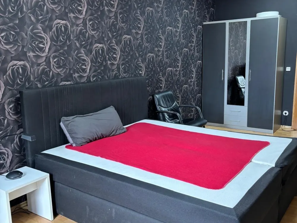 1- Zimmer / 1-Zi Wohnung vollmöbliert in Düsseldorf-Heerdt