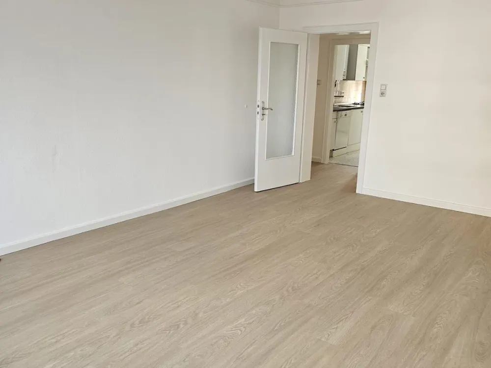 Helle 3 Zimmer Wohnung zu vermieten.