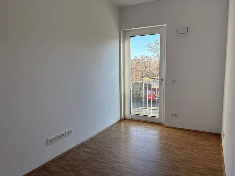 First occupancy HafenCity - modern 4-room apartment with large loggia and beautiful view