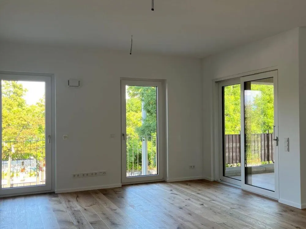 First occupancy HafenCity - modern 4-room apartment with large loggia and beautiful view