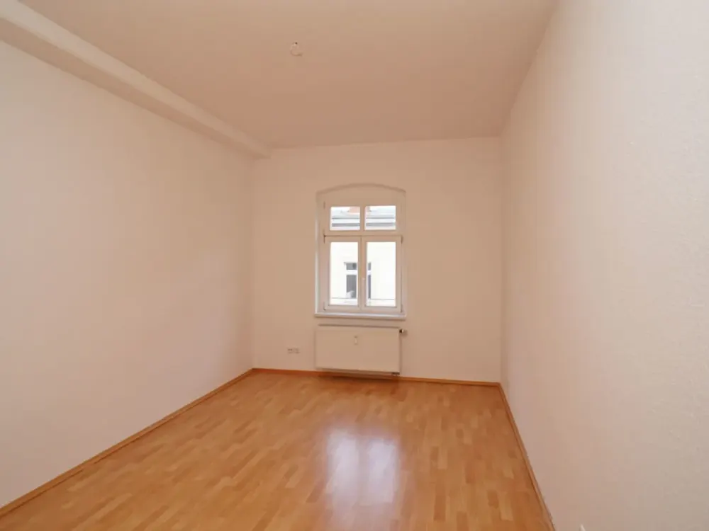 Pirna, Altstadt: Bathtub + Fitted Kitchen