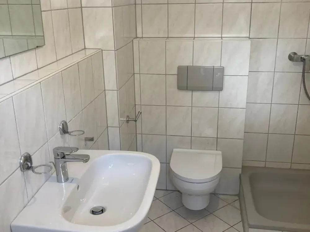 Schöne 1-Zimmerwohnung, teilmöbliert