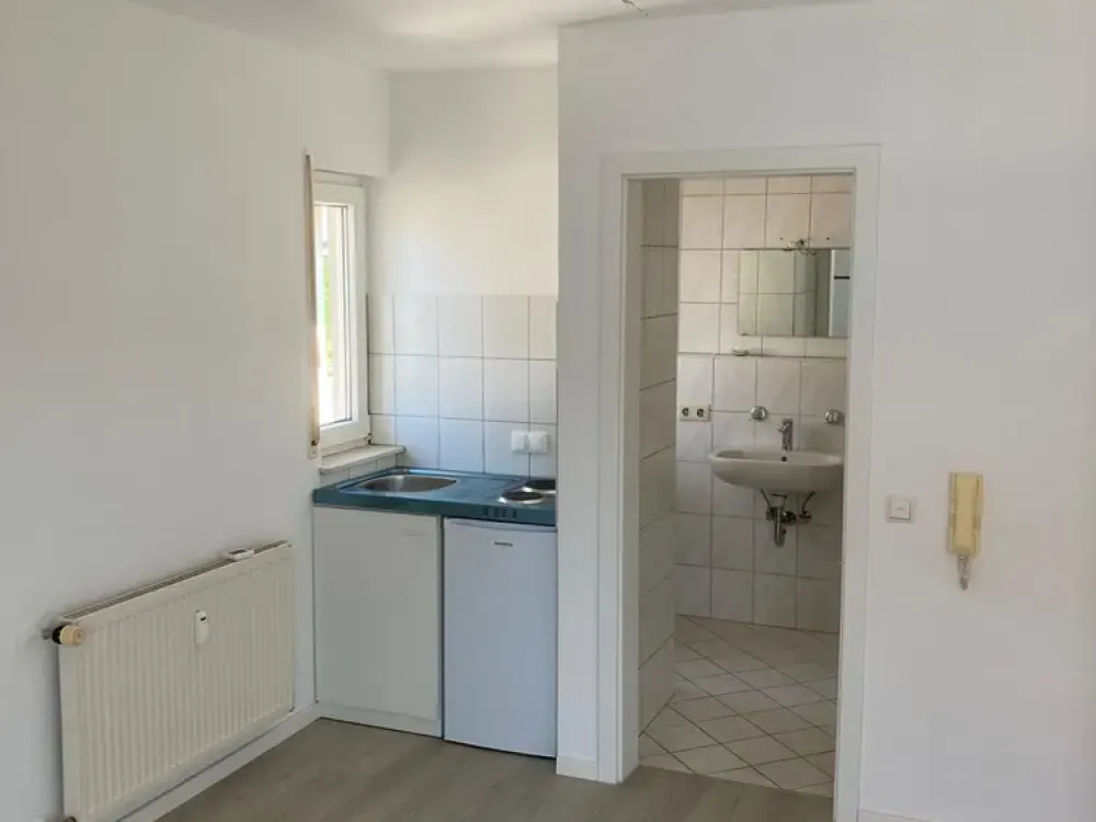 Schöne 1-Zimmerwohnung, teilmöbliert