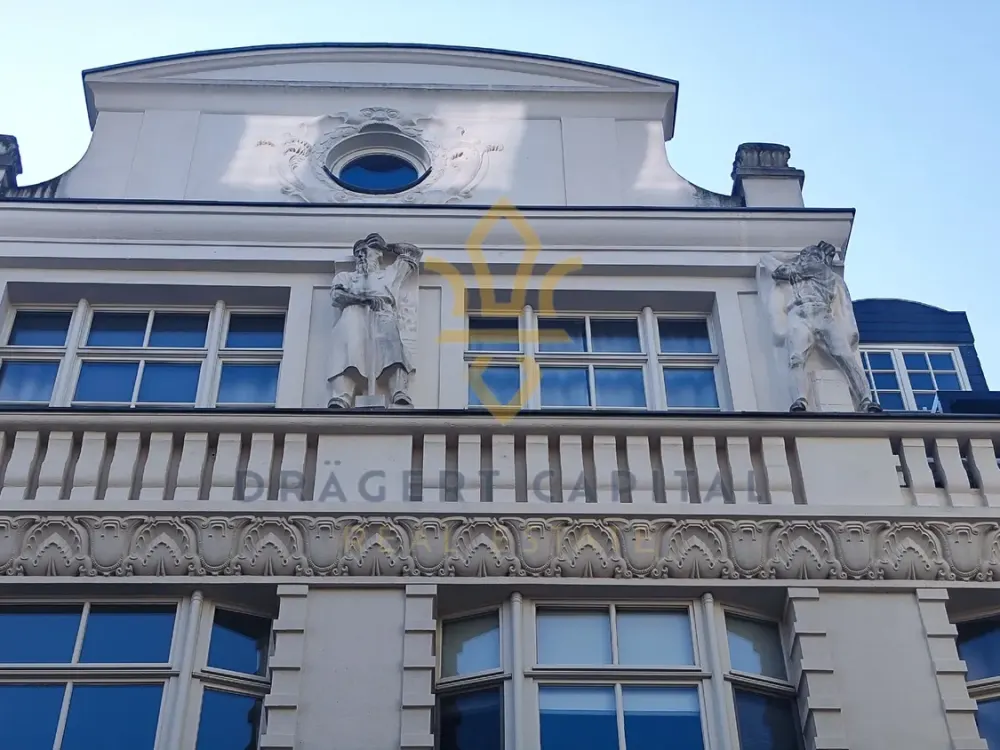 Exclusive Penthouse for Rent, Luxury, Design & History Above the Roofs of Leipzig (EBK, Pergola)