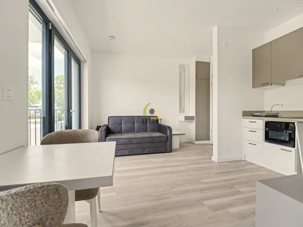 Erstbezug - Stilvolle 1,5-Zimmer-Neubauwohnung mit Balkon, EBK & Möblierung - Direkt am S-Bahnhof