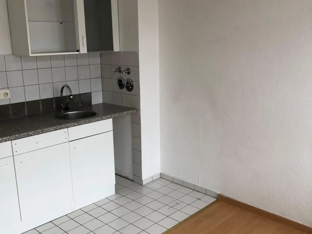 Schöne 2-Zimmer-Wohnung mit Balkon in Maintal-Dörnigheim, 890 € warm