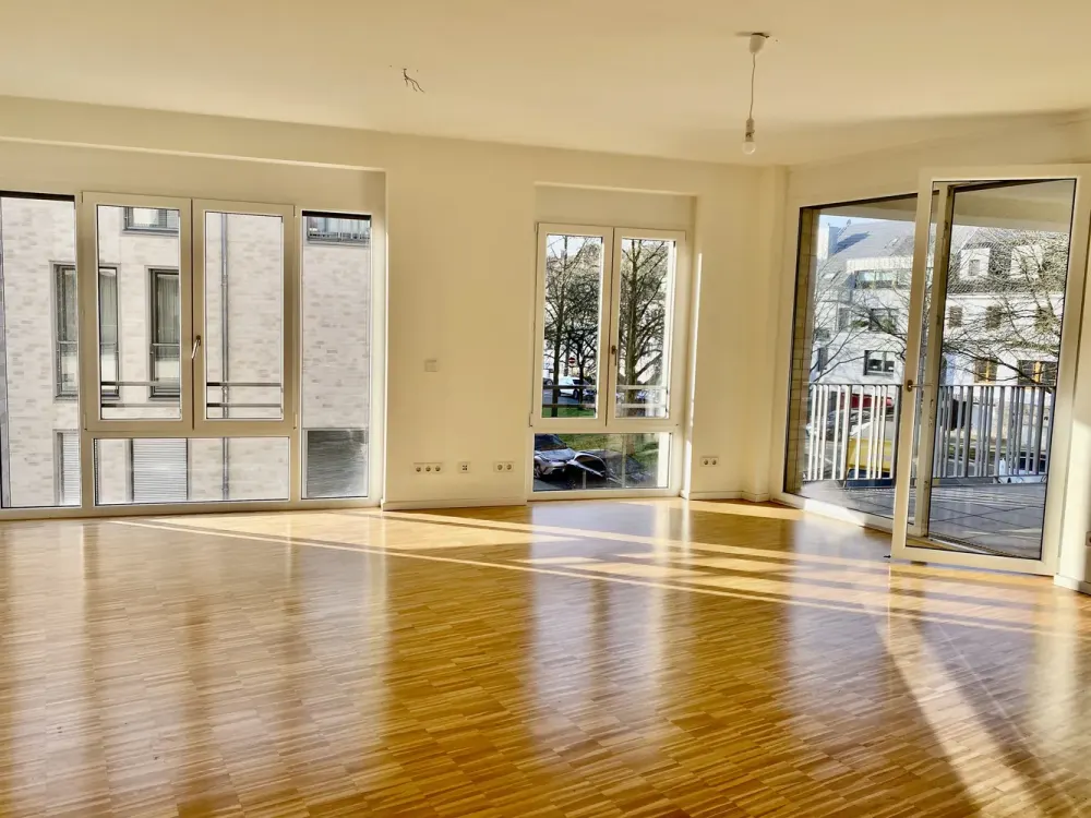 2 rooms, 2nd floor, fitted kitchen, loggia, shower bath in Zooviertel Hannover