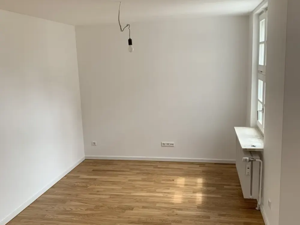 Modern 3-Room Apartment in an Absolute Prime City Location