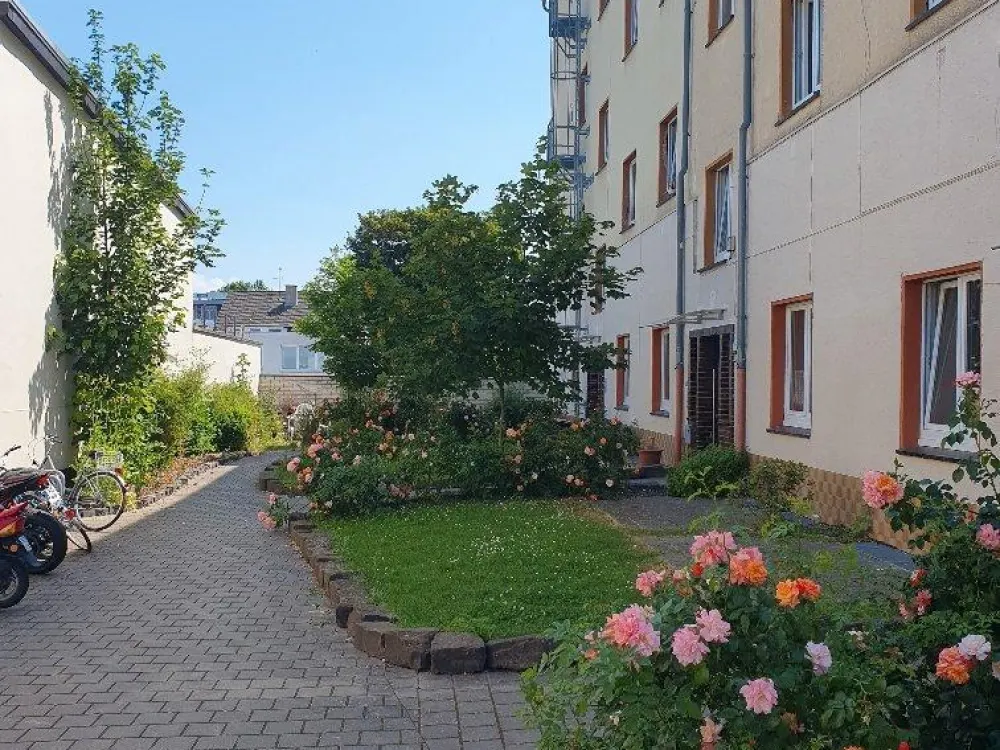 3 rooms, kitchen, bathroom near university