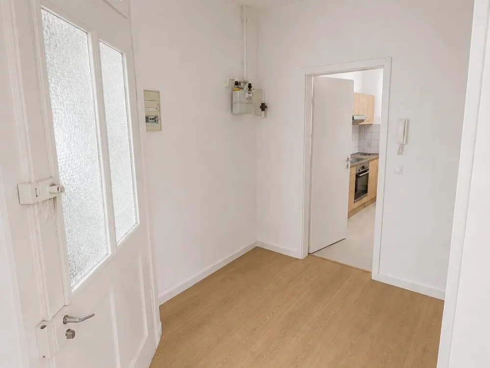 Renovierte 2-Zimmer-Wohnung (58qm) mit Süd-Balkon