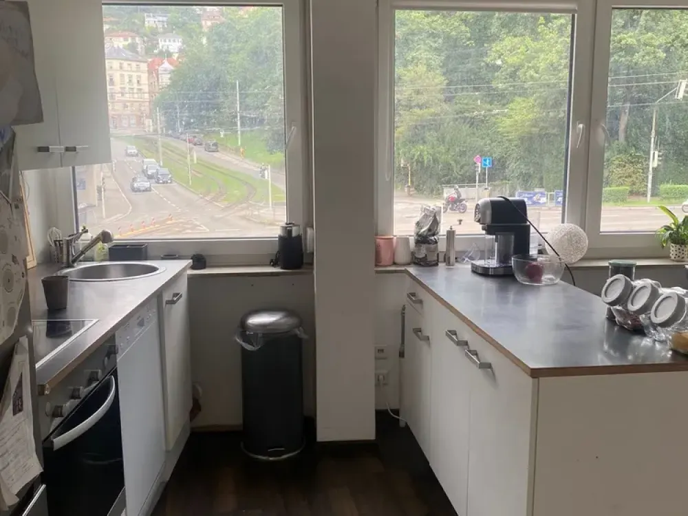 Großzügige 4-Zimmer Wohnung in Stuttgart-Mitte