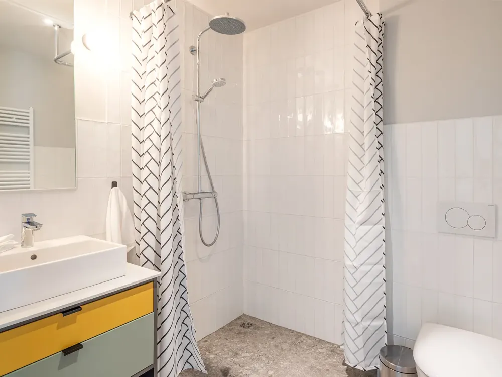 BESICHTIGUNGEN: Mi 9:00 & Fr 16:00 - Stilvolle 1-Zimmer-Wohnung mit Terrasse zur unbefristeten Miete