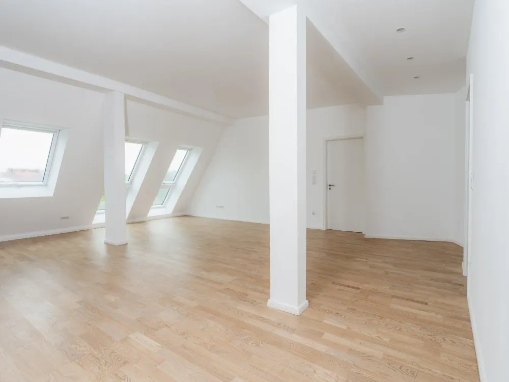 Erstbezug im Dachgeschoss: Exklusive 2-Zimmer-Neubauwohnung mit Terrasse im Schillerkiez