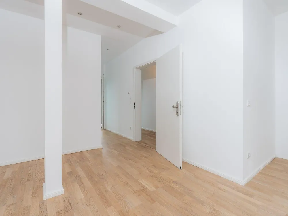 Erstbezug im Dachgeschoss: Exklusive 2-Zimmer-Neubauwohnung mit Terrasse im Schillerkiez