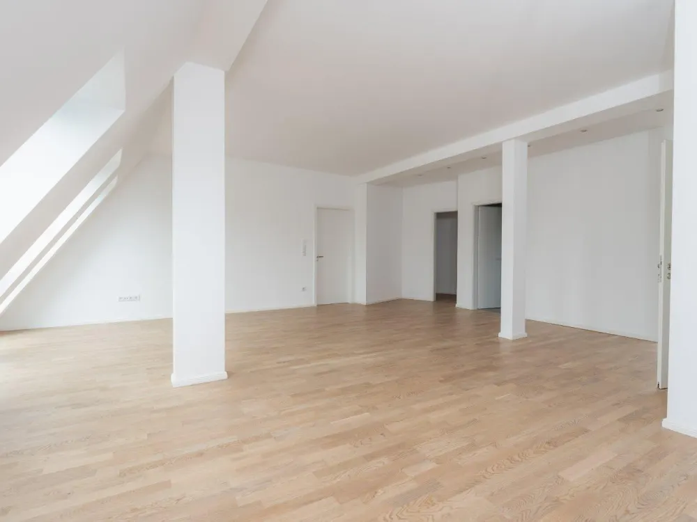 Erstbezug im Dachgeschoss: Exklusive 2-Zimmer-Neubauwohnung mit Terrasse im Schillerkiez