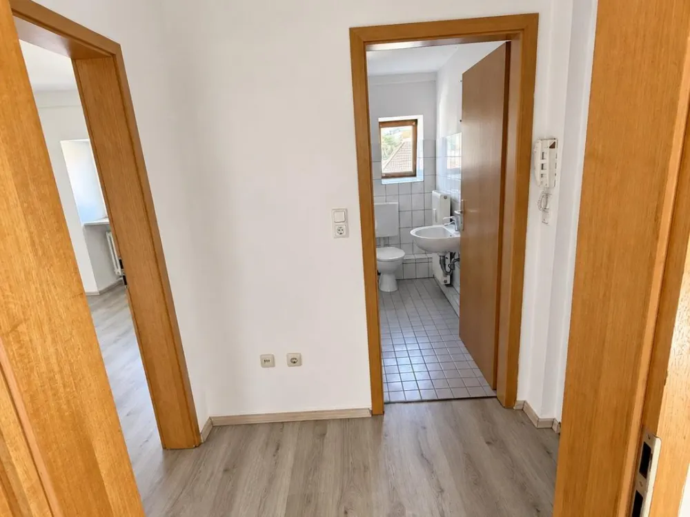 Frisch renovierte Wohnung mit 103 m² in gepflegtem MFH