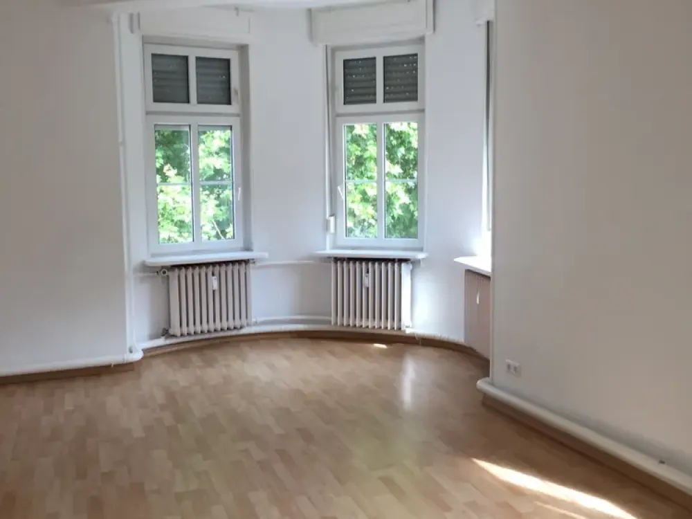 Schöne fünf Zimmer Wohnung in Saarbrücken in Nauwieser Viertel