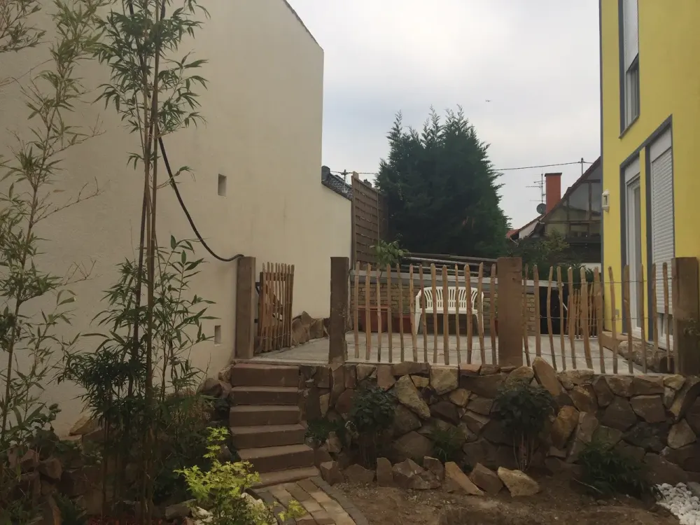 Zwei-Zimmer-Wohnung mit Terrasse in Wallau