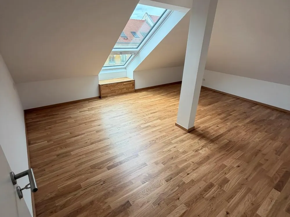 Penthouse - Dachgeschoss Wohnung m. Klima