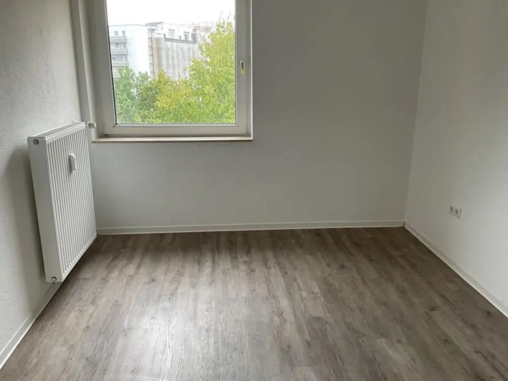 Moderne und helle 3-Zimmer-Wohnung mit großem Balkon