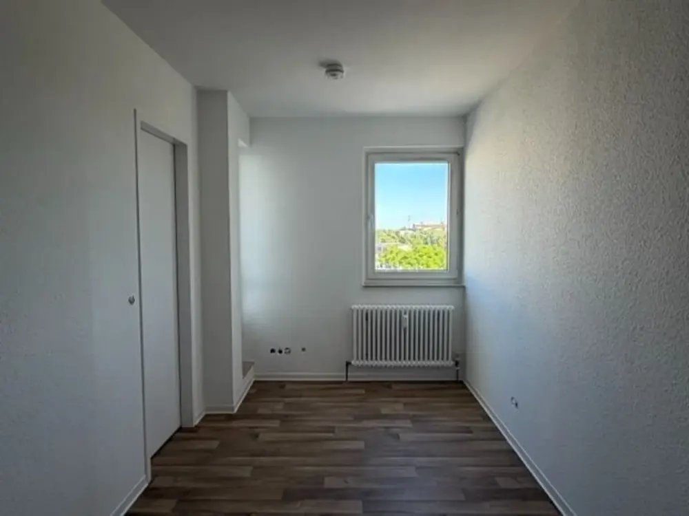 Single-Apartment mit Balkon und Wannenbad - leider ohne Aufzug!