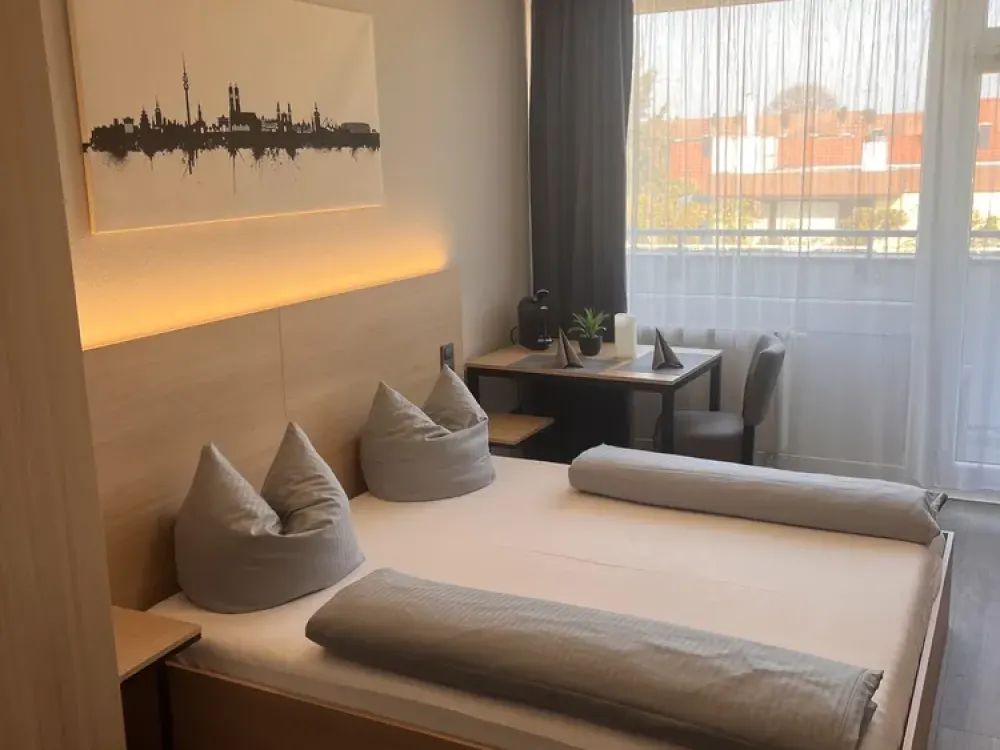 Moderne 1-Zimmer Wohnung mit Balkon in Milbertshofen, München