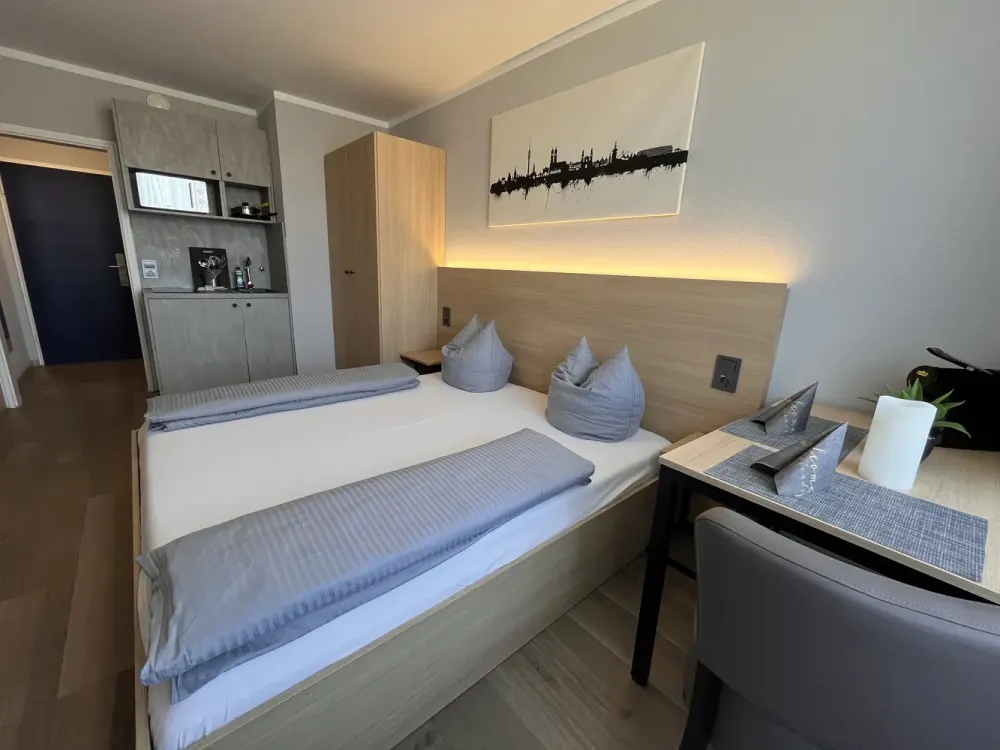 Moderne 1-Zimmer Wohnung mit Balkon in Milbertshofen, München