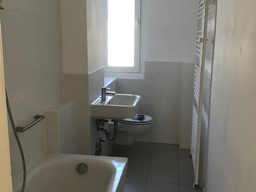 Beautiful 3-room apartment with fitted kitchen!
