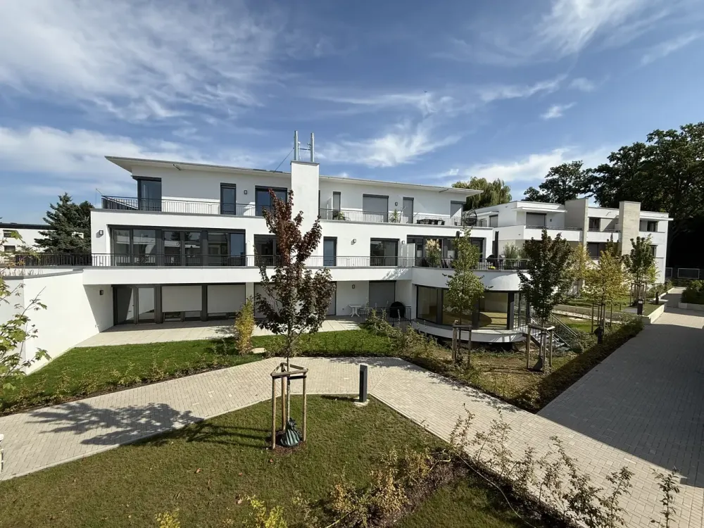 Helle moderne Wohnung mit großer Terrasse ** KfW 55 **