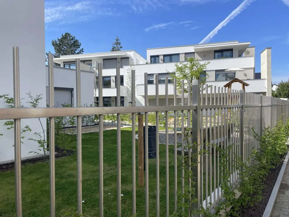 Helle moderne Wohnung mit großer Terrasse ** KfW 55 **